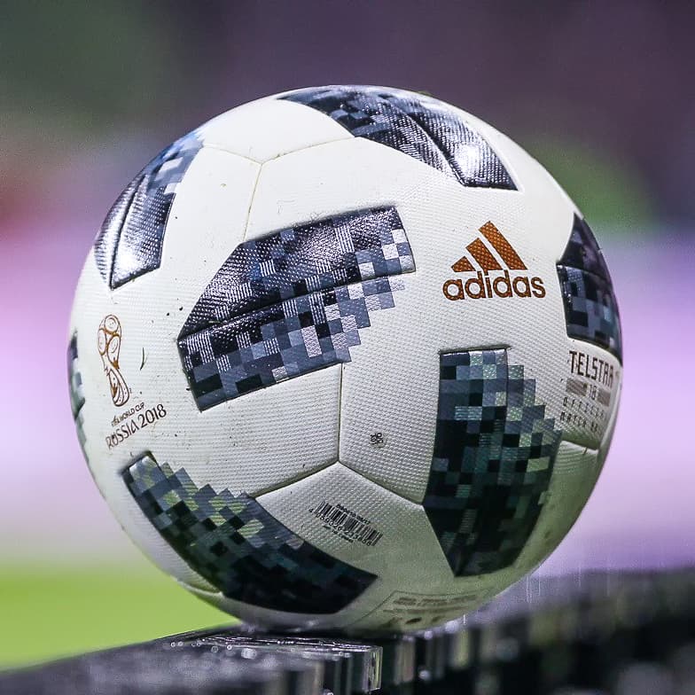 Adidas Telstar 18, homenaje al Telstar de 1970